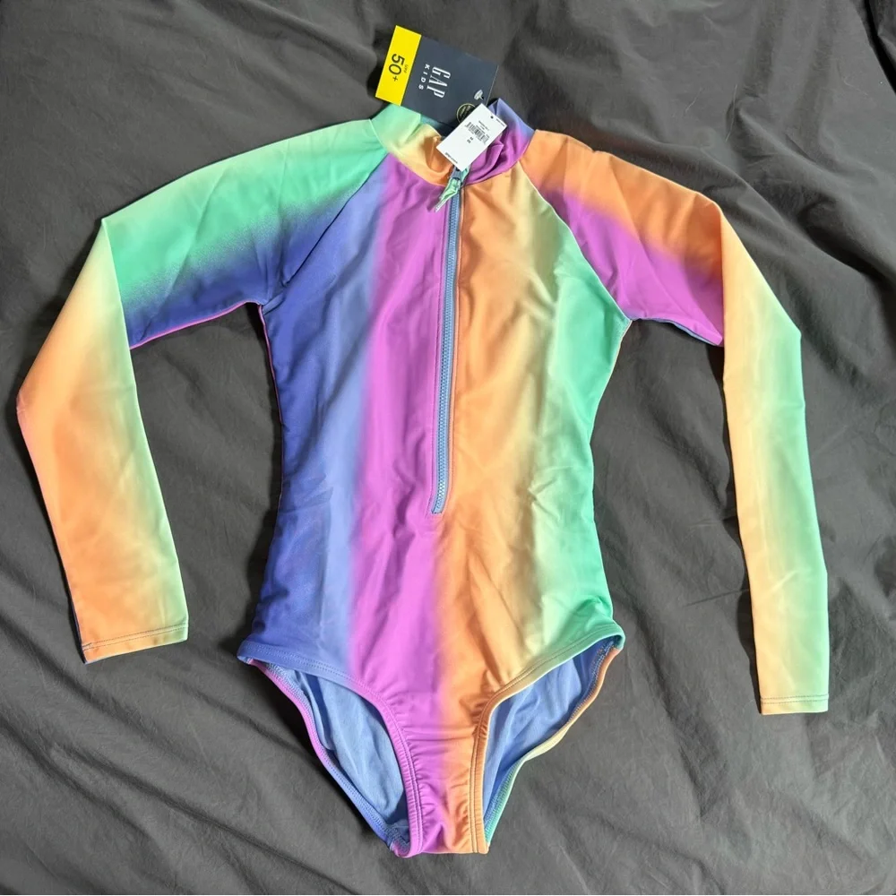 GAP Kids Rainbow Ombre Long Sleeve Rash Guard Swimsuit UPF 50+